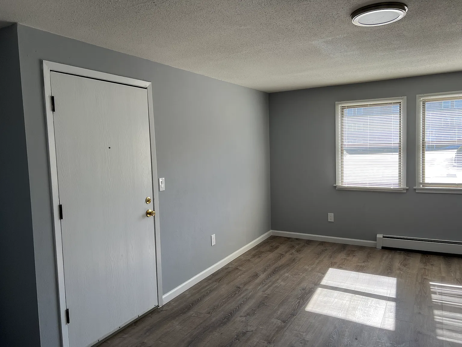 Holly Brook Apartments — Photo 3