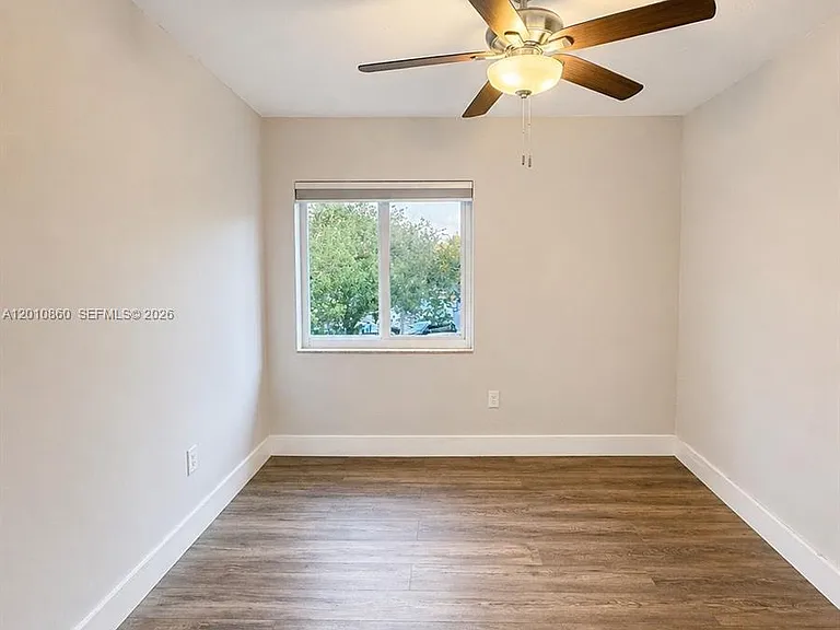 125 Edgewater Dr #9 — Photo 9