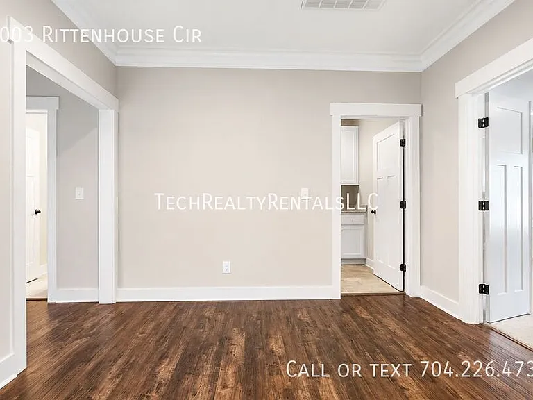 8003 Rittenhouse Cir — Photo 21