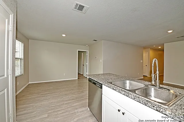 7927 Dovers Den — Photo 23