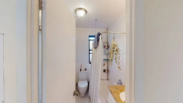 Rented by Emor Management Inc. | media 17