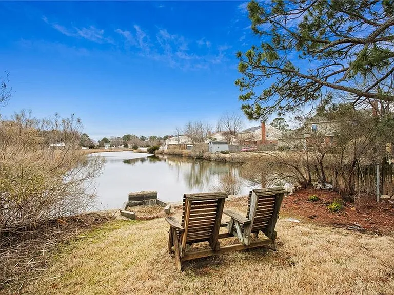 1 Sandpiper Ct — Photo 25