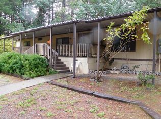 611 Sherwood Ave, Cave Junction, OR 97523