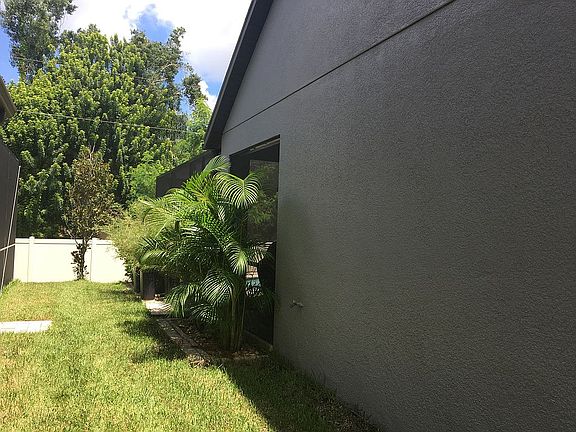5th image of 11307 Lazy Hickory Ln