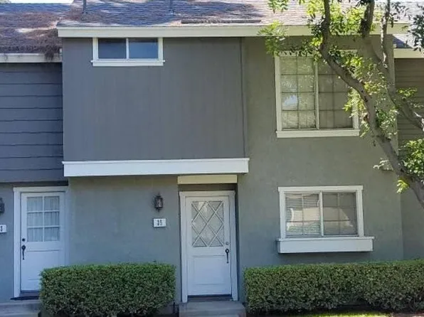 35 Thicket #29, Irvine, CA 92614