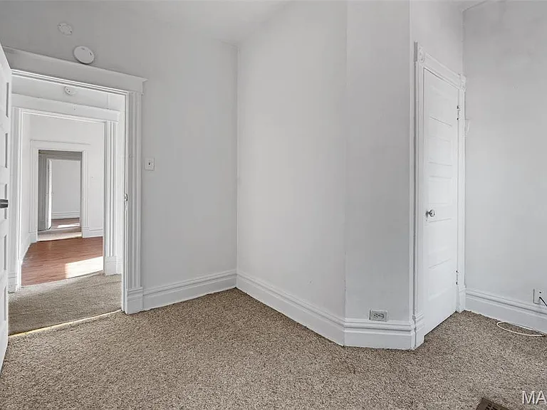 5717 Page Blvd #A — Photo 4