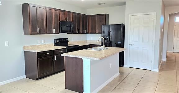 5th image of 3605 Denia Ct
