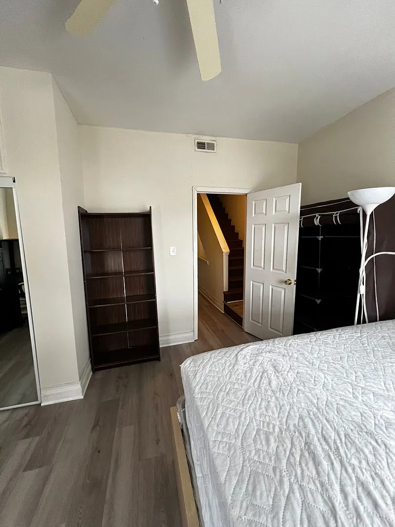425 N Preston St — Photo 2