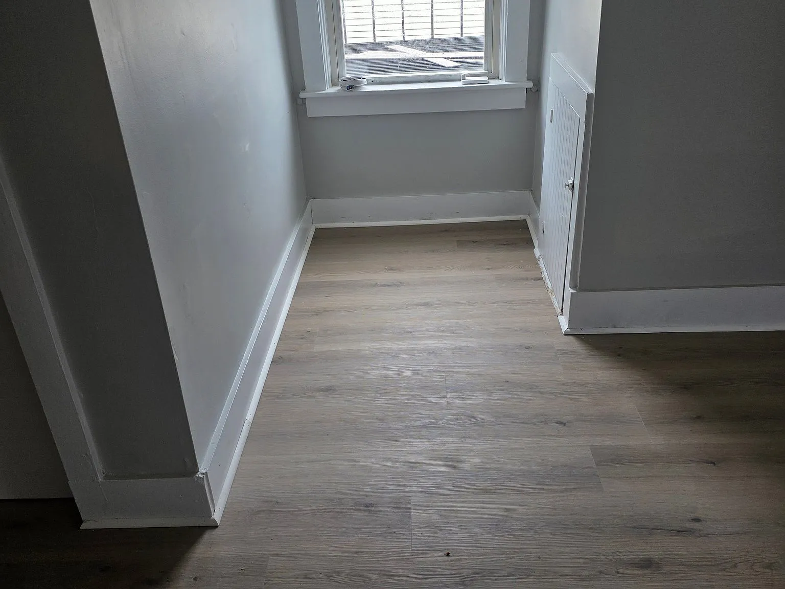 Newly renovated! Open floor plan Perfect for 1-3 people — Photo 2