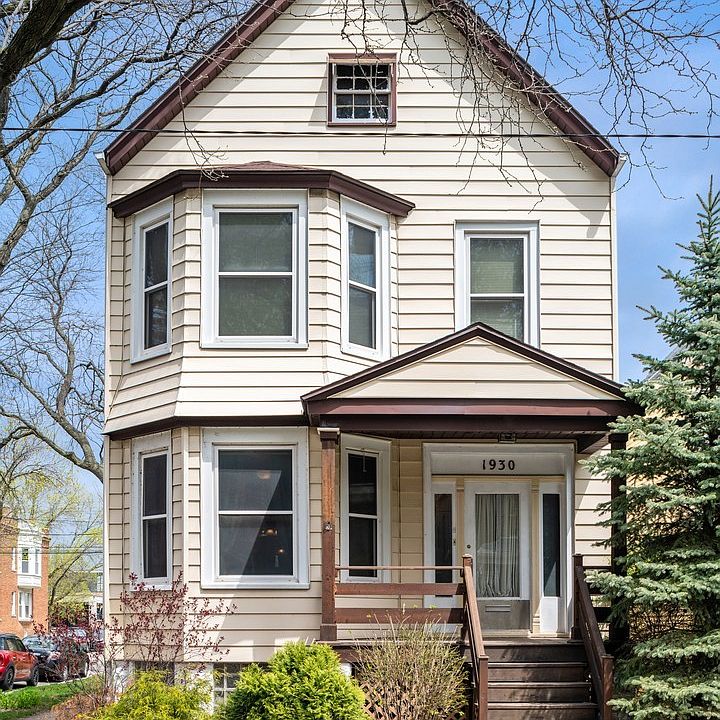 1st image of 1930 W Summerdale Ave