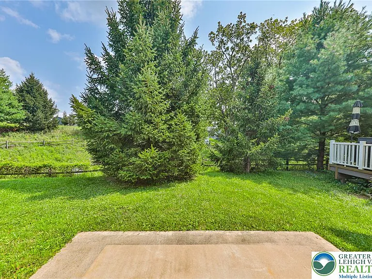 312 Central Park Ave — Photo 34