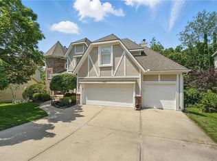 5112 NW 58th St, Kansas City, MO 64151
