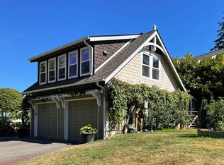 10553 NE Sunrise Bluff Ln #2, Bainbridge Island, WA 98110