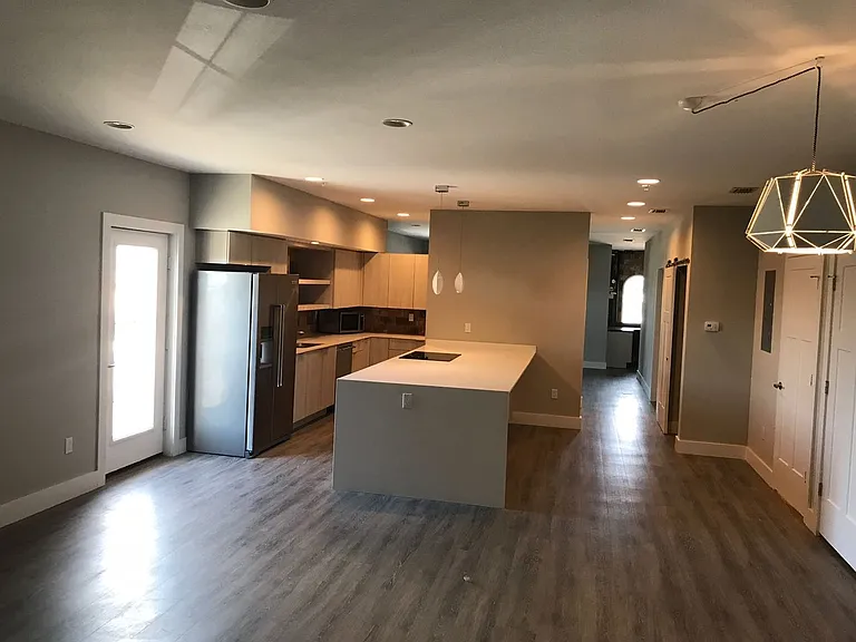 4645 SE 11th Pl #304 — Photo 4