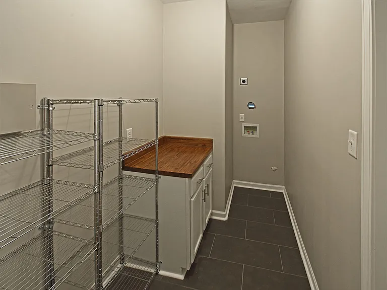 1556 Tutwiler Ave — Photo 7