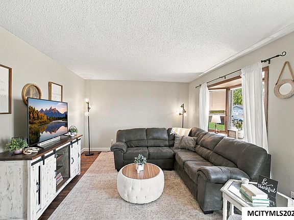 4th image of 7 Parkwood Pl