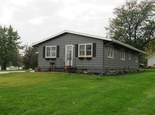 906 S 5th Ave, Winterset, IA 50273