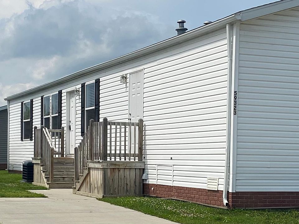 1st image of 59323 Cary Ln
