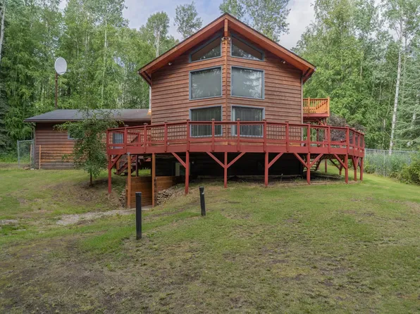 665 Lancaster Dr, Fairbanks, AK 99712