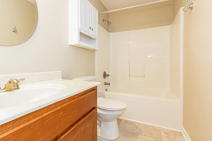 111 Bellevue Dr — Photo 10