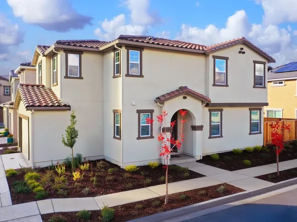 2101 Daisy Dr, Hollister, CA 95023