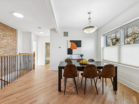 2nd image of 4842 N Ashland Ave APT 1W