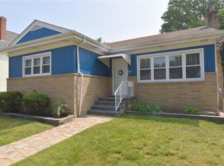 197 Enfield Ave, Providence, RI 02908