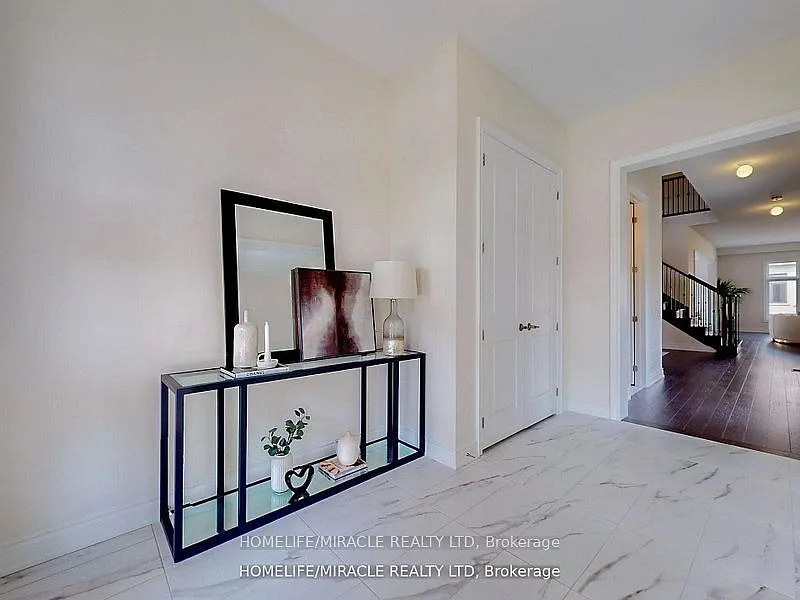 4 bed, $5,000 — Photo 3