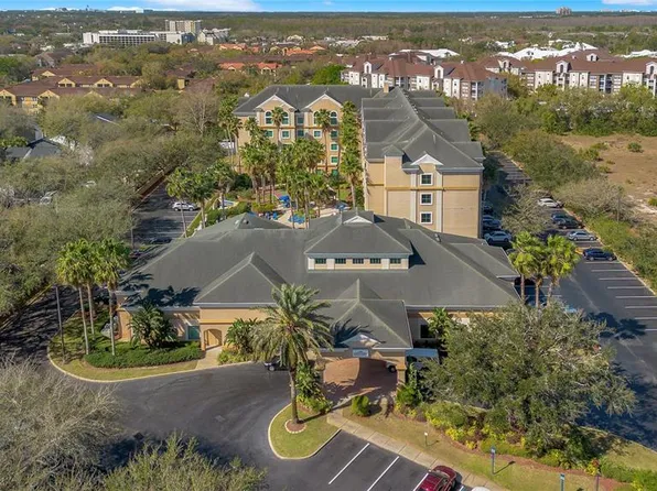8303 Palm Pkwy #201, Orlando, FL 32836