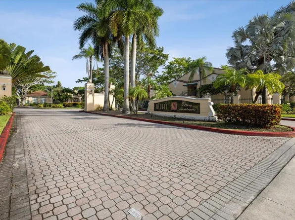 1743 Village Boulevard #102, West Palm Beach, FL 33409