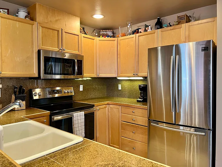 432 NE Ravenna Blvd #204 — Photo 8