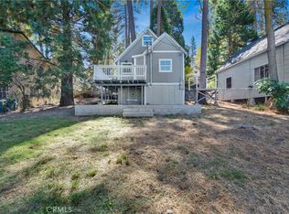 22846 Waters Dr, Crestline, CA 92325