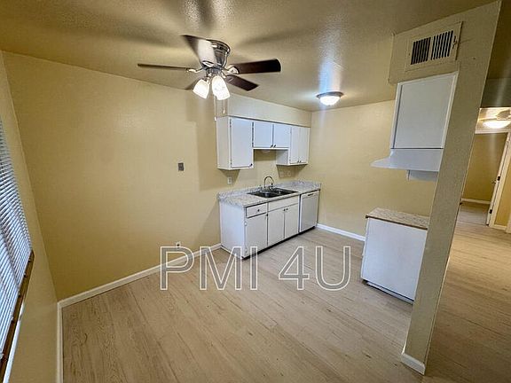 3rd image of 12409 Manitoba Dr NE APT B