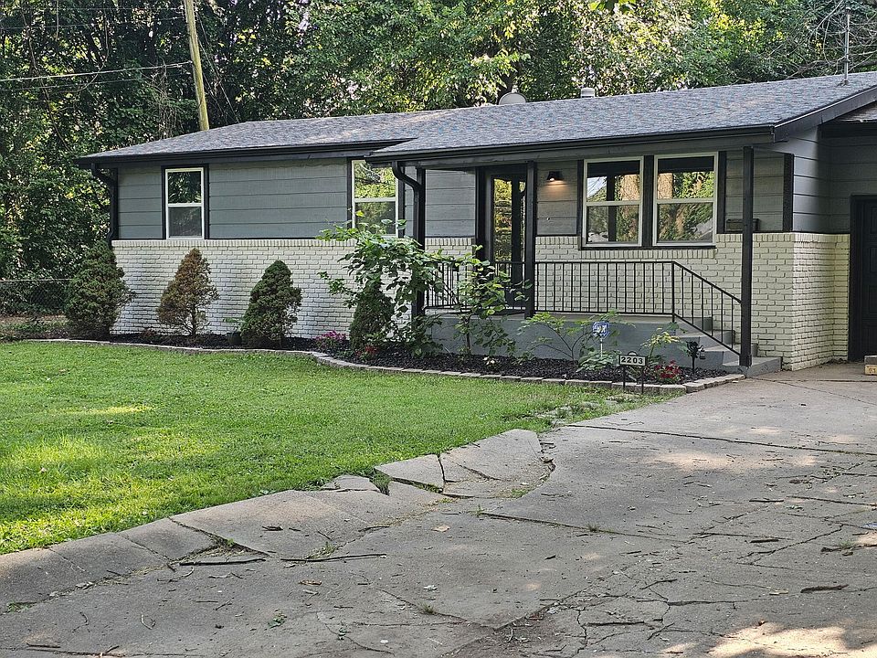 1st image of 2203 N Kentwood Avenue