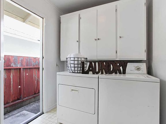 2nd image of 210 Camaritas Ave