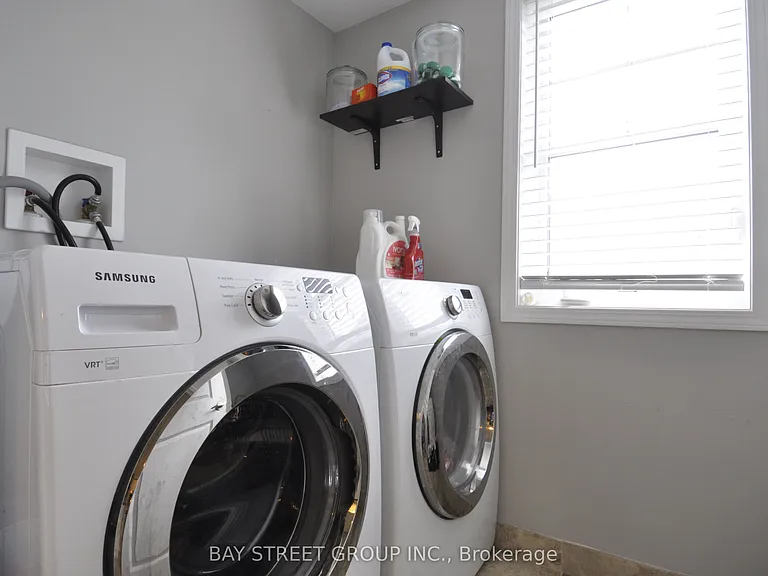265 Ellen Davidson Dr #5 — Photo 19