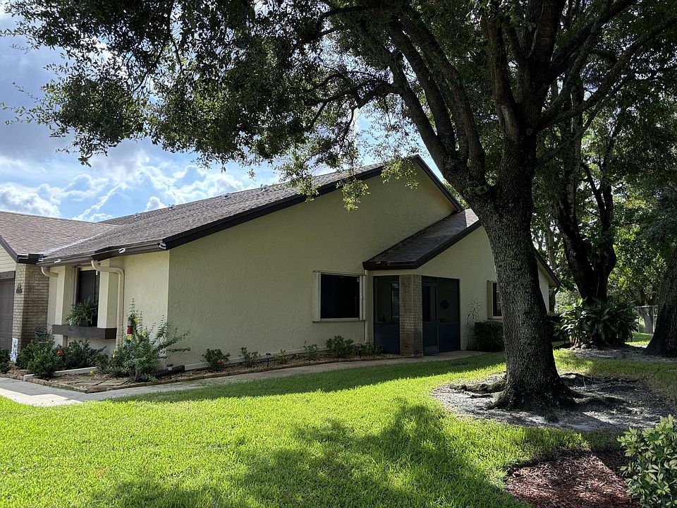 1st image of 206 Meander Circle