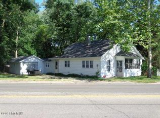 205 Terre Coupe St, Buchanan, MI 49107