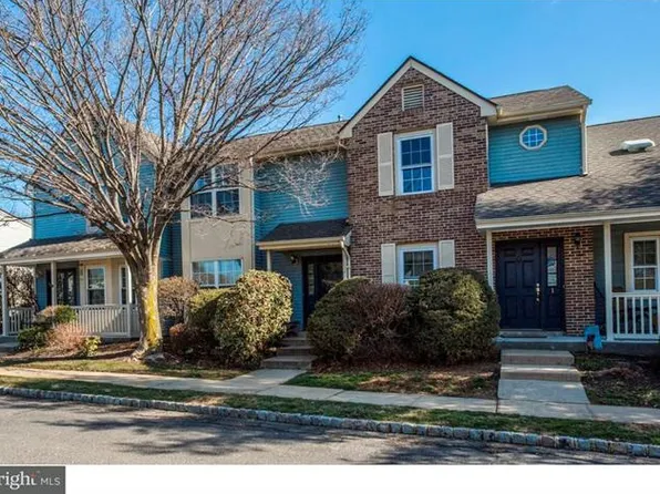 2 Washington Ct #402, East Windsor, NJ 08520