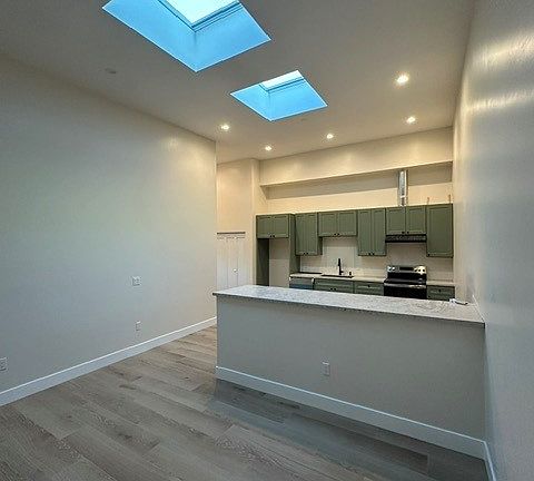 2nd image of 1119 S Cleveland St #2