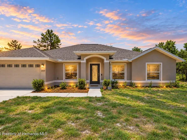 12155 Peregrine Falcon Ave, Weeki Wachee, FL 34614