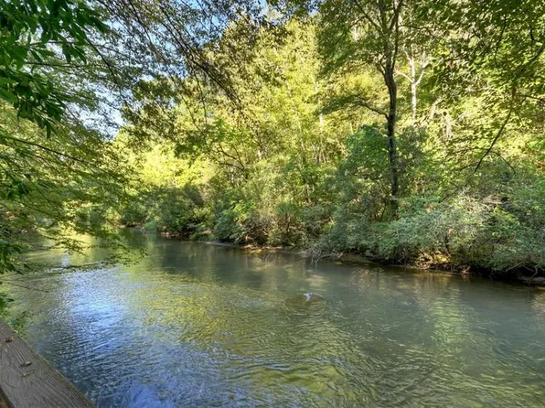 48 Riverwood Trl, Ellijay, GA 30536