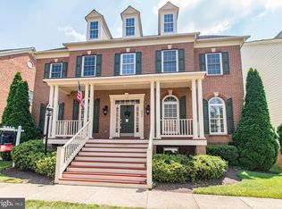 2832 Norborne Pl, Oakton, VA 22124