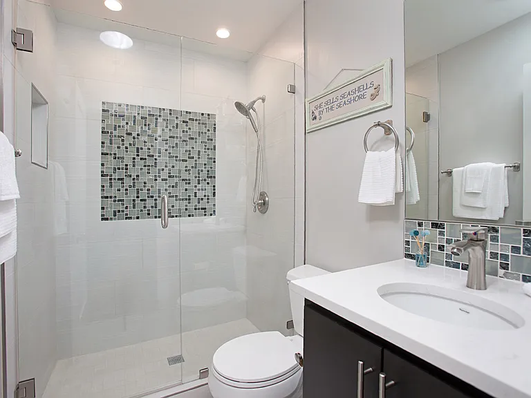 819 Dover Ct #1 — Photo 14