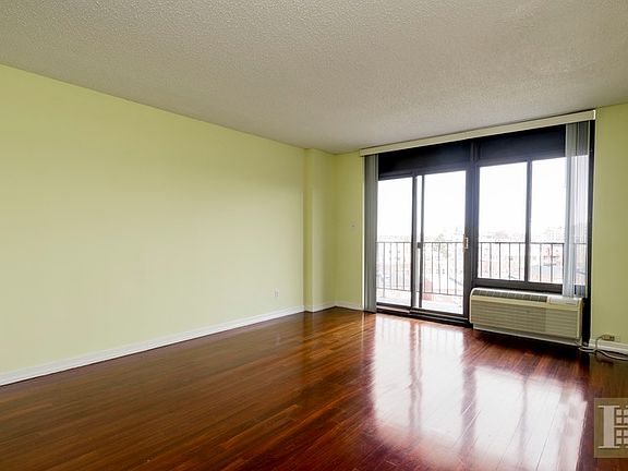5th image of 2540 Shore Blvd APT 6C