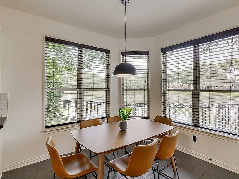 5604 Hill Haven Ct — Photo 11