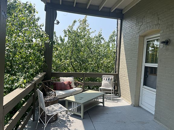 5th image of 715-721 Elmwood Ave #715-4