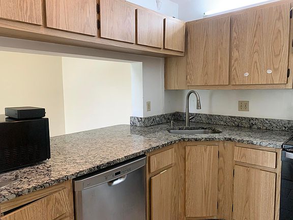 5th image of 1113 Green Pine Boulevard #B3