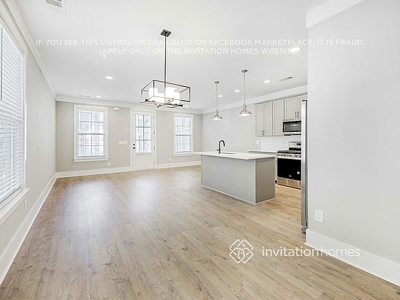 5th image of 647 Vernon Ave #301