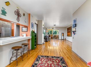 1901 Peyton Ave APT N, Burbank, CA 91504